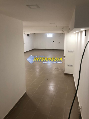 ocazie-spatiu-comercial-de-vanzare-87-mp-cetate-finisat-total-ocazie-8